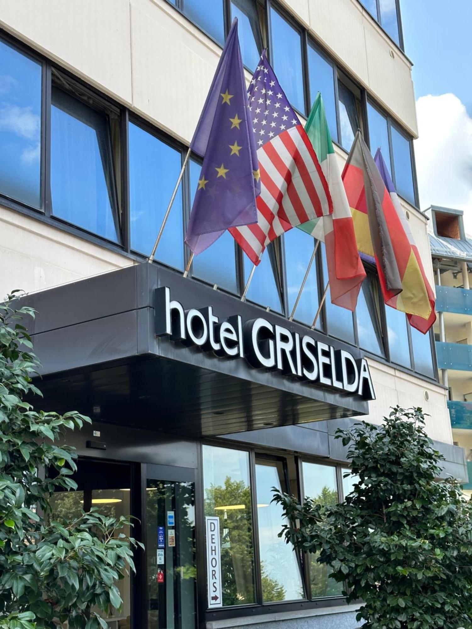 Hotel Griselda Салуцо Екстериор снимка